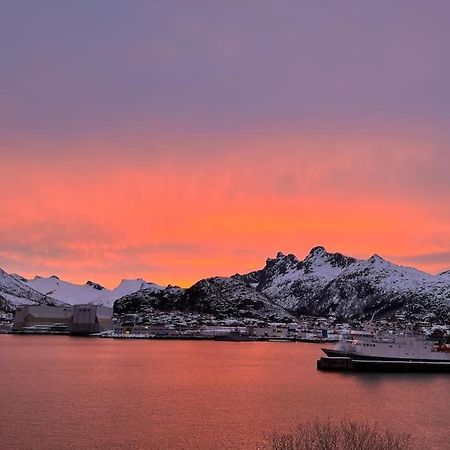 Sentrumsnaer Leilighet Med Utsikt Svolvaer Exterior photo